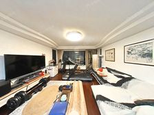 兴荣家园 新上次顶楼三房两厅两卫,位置好河景房,精装拎包入住