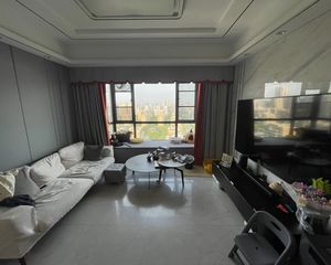 翡翠华庭3室2厅2卫南朝向290.0万元/套出售