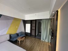 宝龙天地1室1厅1卫南朝向28.0万元/套出售