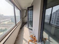 万科都会公园洋房四室2厅两卫毛坯房出税送双阳台落地窗110万