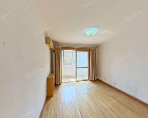 科技园区!富丰路8号!3室2厅!中楼层!近地铁!