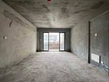 建工城建工嘉园小区送40平露台