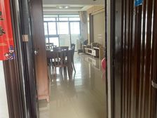 万正鸣翠谷4房2厅95元