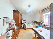 双南大两房,小区中间位置,采光视野都很好