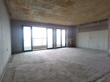 一线江景 南北通透 电梯房 4室 房东急置换 诚心出售