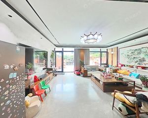 四季青 独一带电梯 无错层 格局有改动 南北通透 直接住
