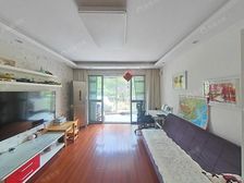 新上南北两房、位置安静,带花园超大间距,使用率高,书包可用