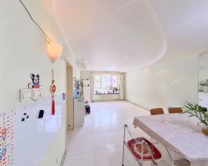 南北通透三居 2层 不临街不把边 商品房 仅契税