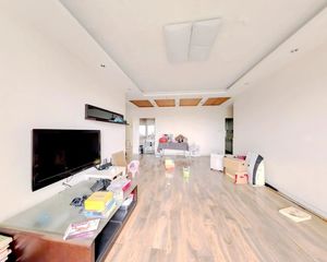 急售!卓锦城三期,双地鉄口,盐檤街书包,对中庭安静,价格可谈