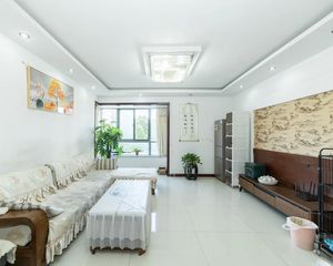 滨江明珠城东区 3室2厅 精装修