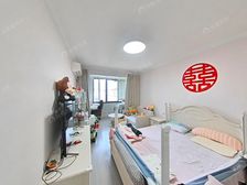 D铁口:淞虹路站:门口近公园:大融城:荟聚: