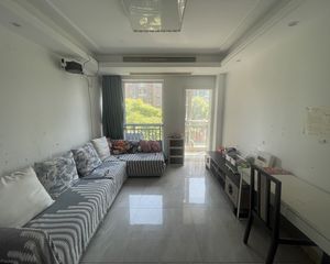 银河湾3室2厅2卫南北朝向215.0万元/套出售