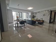 带车位,四室,智谷旁,紫御宫馆,171平客厅朝阳
