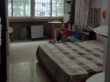 阳光佳苑A区 2楼 3室131㎡ 性价比高