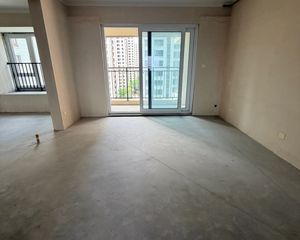 春江郦城4室2厅2卫南朝向159.0万元/套出售