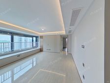 新上滨映时代府 东边套 三面采光 户型方正