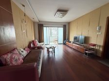 天兴公寓4室2厅2卫南朝向155.0万元/套出售