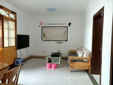 北湖安居小区B区地铁口附近