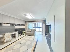 浦东康桥精装三房 南向低层满五住宅 103平475万