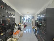 原始为两室一厅,全屋定制,40万精装修,楼层好,位置安静