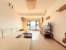 云大师大在侧翠湖附近 版筑翠园小区 3居跃层急售