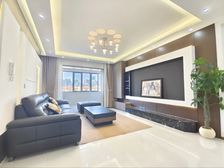 三中生活区 精装三室 带地下室和车位 乐凯中学书包