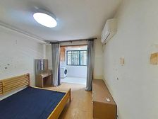 此房位置安静,房型正气采光好出行便利户型方正