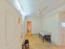 一层3户人家+黄jing中楼层+少有户型+不靠马路+位置佳