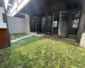 南宁龙光天瀛别墅 5房2厅350万
