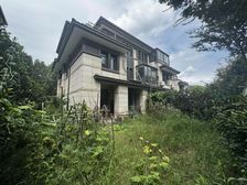 青浦朱家角,海上湾闻涧,临湖小别墅,带电梯井,花园200平