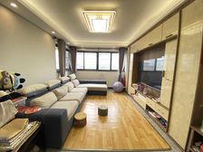 振宁新秀公寓 3房2厅82万