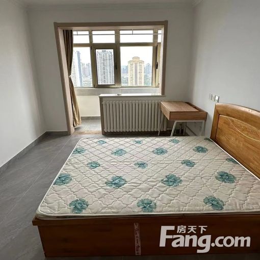 十里堡地铁口 石佛营 八里庄南里电梯房三室一厅家电全齐双阳台