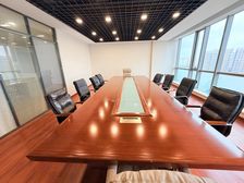 临地铁丨中投国际 正南6办18人间 全部家具丨业主直租 加班