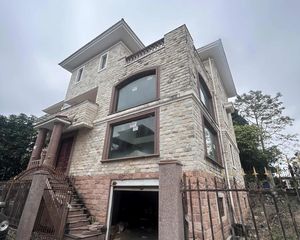 半岛别墅山庄 7房3厅425万