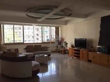 方园公寓4房2厅148万