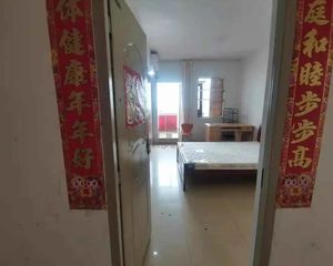 华盛小区 1房38万