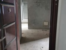 昌泰水立方 4房2厅56万