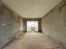 龙胤凤凰台 3房2厅92万
