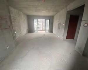 建工城 4房2厅66万