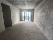 万丰新新传说朝南毛坯三房