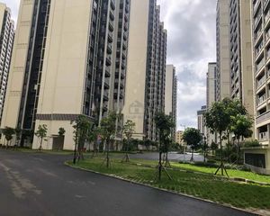绿港阳光里3房2厅50万