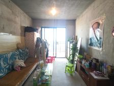 康岭花城 3房2厅38万