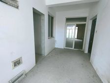 润华尚城街区 4房2厅105万