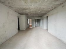 建工城 4房2厅68万