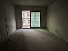 华发国宾一号 4房2厅210万