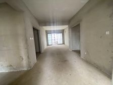 宝能城市广场4房2厅70万