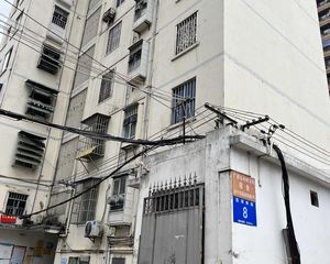 广西区木材公司宿舍(园湖南路8号)。