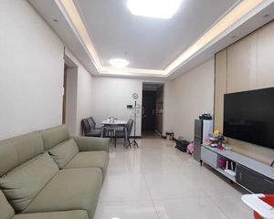 荣和公园大道 中层南向看花园 价钱可谈 双天桃