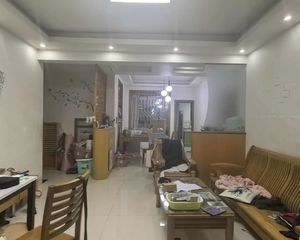 隆源国际花园 3房1厅88万
