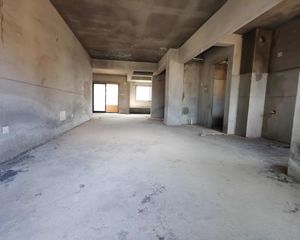 龙域香醍半岛 6房3厅58万